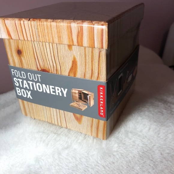 FINAL SALE- LEAVING CLOSET-NO FURTHER DISCOUNTS - Picture 8 of 9